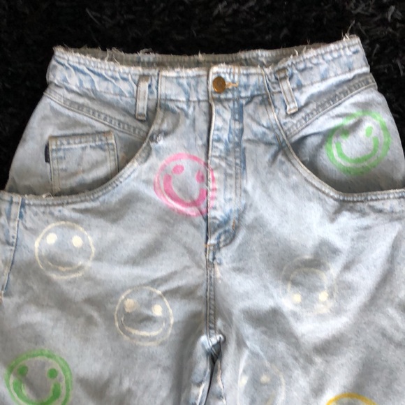 Custom painted smile jeans size 9 - Picture 3 of 10